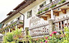 Wild-Berghof Buchet